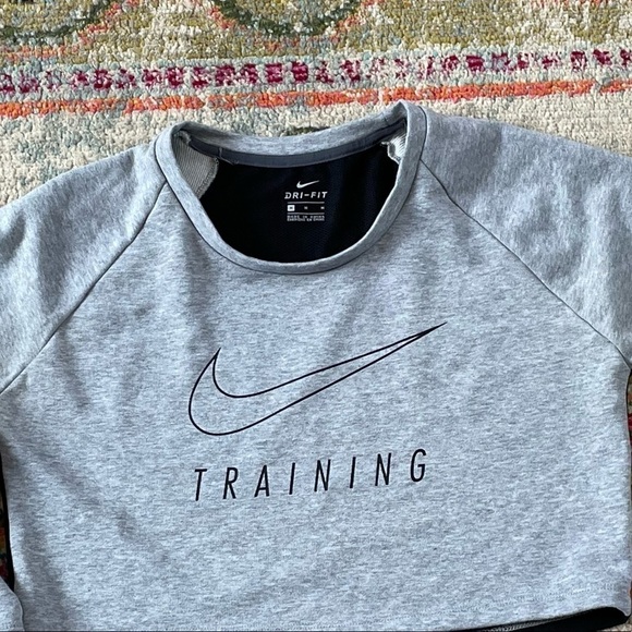 Nike Training Gray Sports Running Cross Training Athletic Top Sweatshirt Shirt - Picture 2 of 8